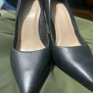 Andrea Carrano 4inch leather black heels